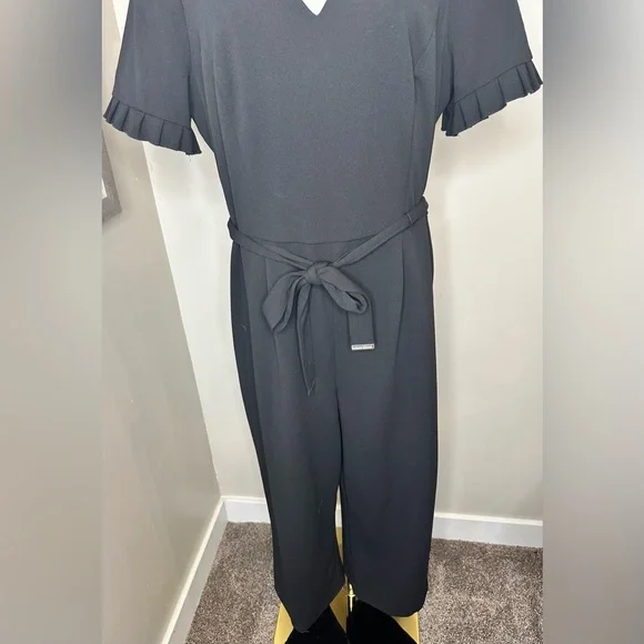 Tommy Hilfiger Black V-Neck Ruffle Sleeve Belted Jumpsuit Size 14